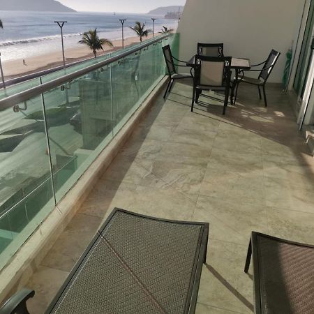 Hermoso Y Moderno Departamento Frente Al Malecon Con Preciosa Vista Al Mar Mazatlan Bagian luar foto