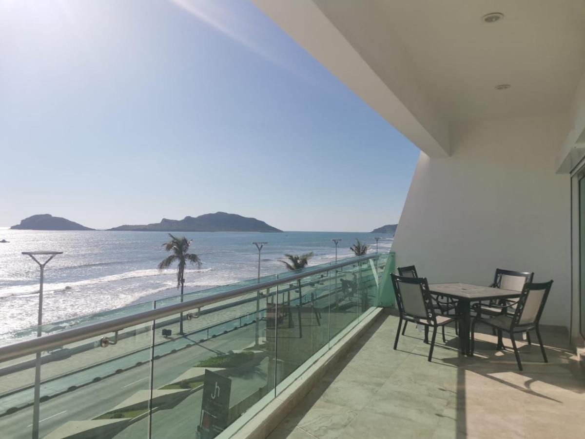 Hermoso Y Moderno Departamento Frente Al Malecon Con Preciosa Vista Al Mar Mazatlan Bagian luar foto