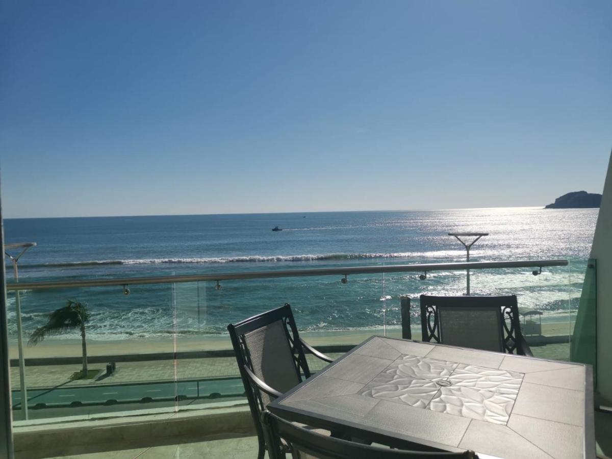 Hermoso Y Moderno Departamento Frente Al Malecon Con Preciosa Vista Al Mar Mazatlan Bagian luar foto