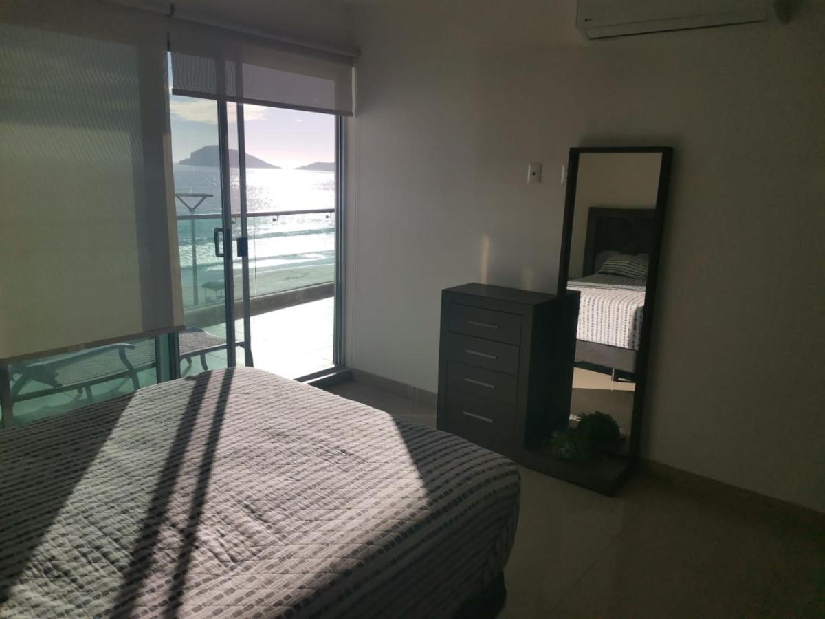 Hermoso Y Moderno Departamento Frente Al Malecon Con Preciosa Vista Al Mar Mazatlan Bagian luar foto